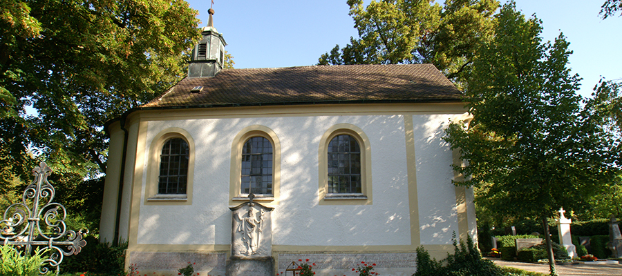 Friedhofskapelle von außen